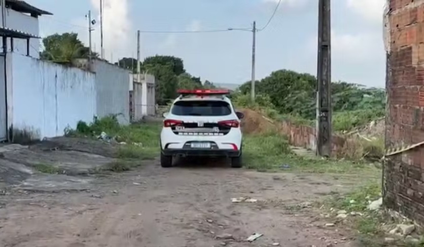 Jovem é encontrado morto com marcas de tiros em João Pessoa