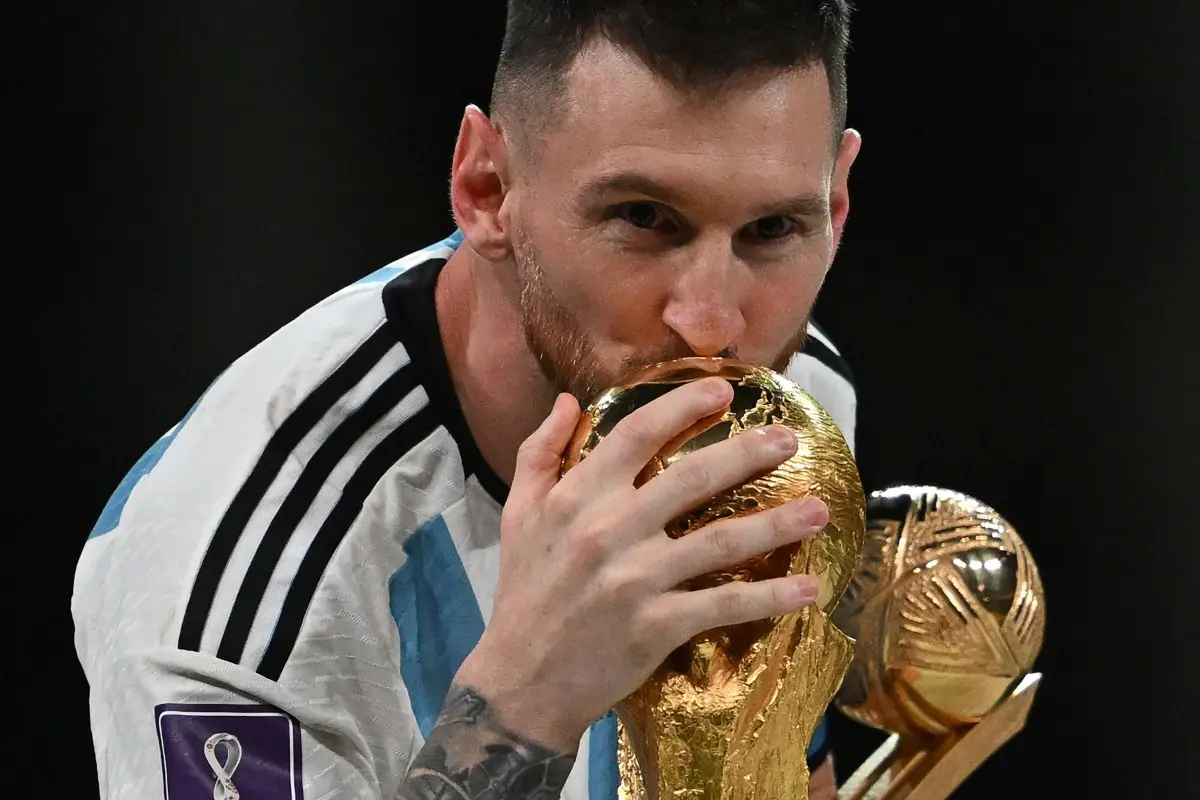 Futebol argentino vai parar aos 10 minutos em homenagem a Messi