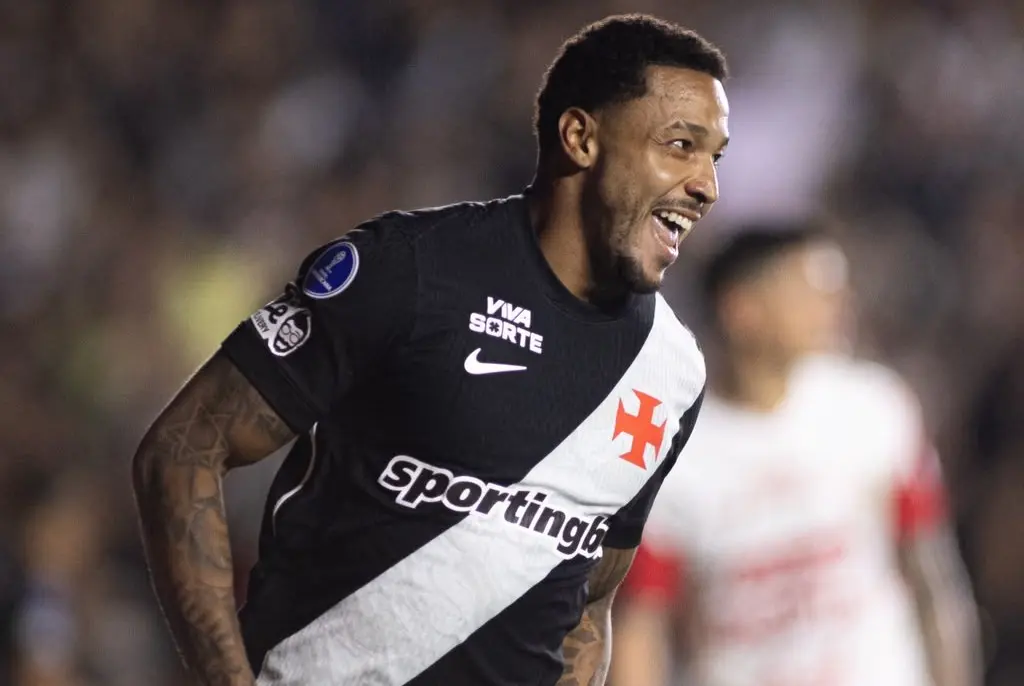 Vasco vence Santa Fe e avança à semifinal da Sul-Americana