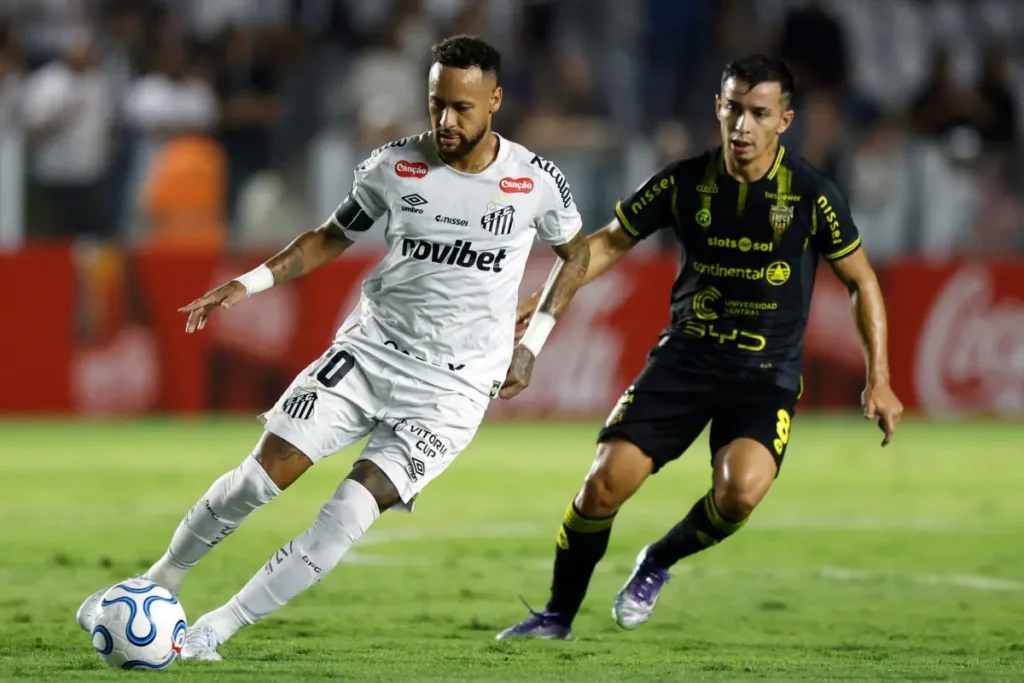 Neymar discute com torcedores após empate do Santos