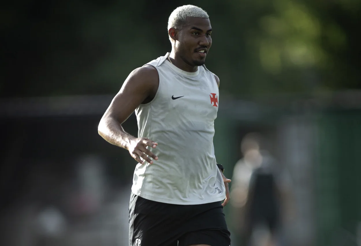 Vasco inicia treino para semifinal contra Fluminense