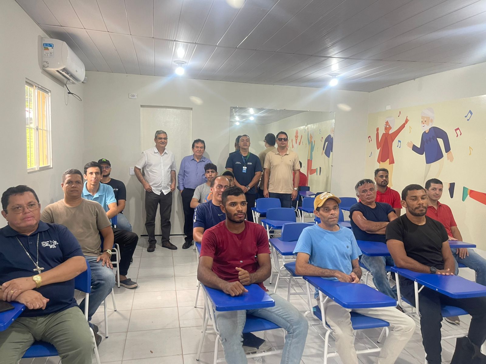 Secretaria de Indústria e Comércio inicia curso de pedreiro em Guarabira