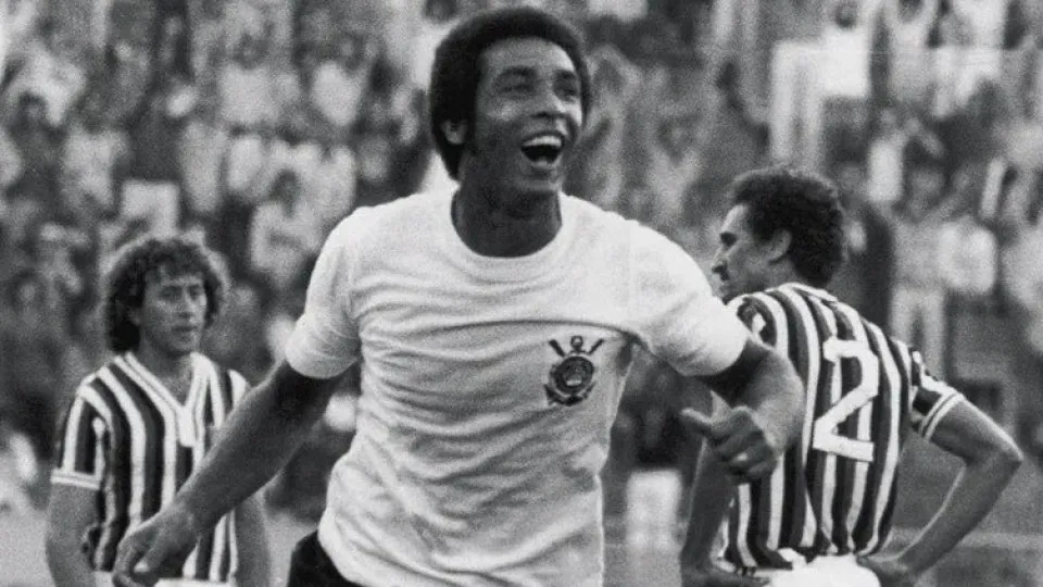 Morre Geraldão, ídolo do Corinthians e campeão paulista de 1977