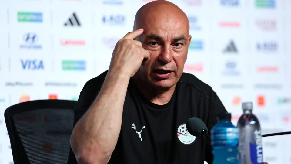 Técnico do Egito acusa arbitragem após derrota para a Argentina
