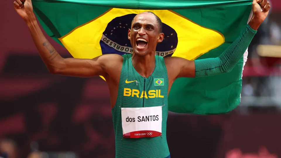 Recorde de Alison dos Santos pode impulsionar atletismo no Brasil