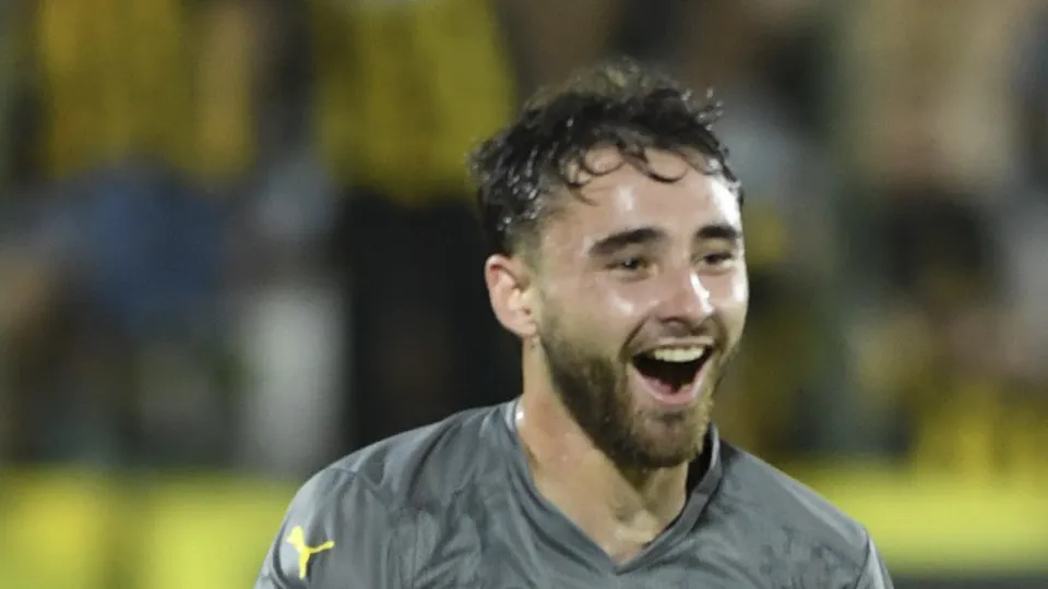Corinthians recusa proposta de R$ 5,6 milhões por Pedro Milans
