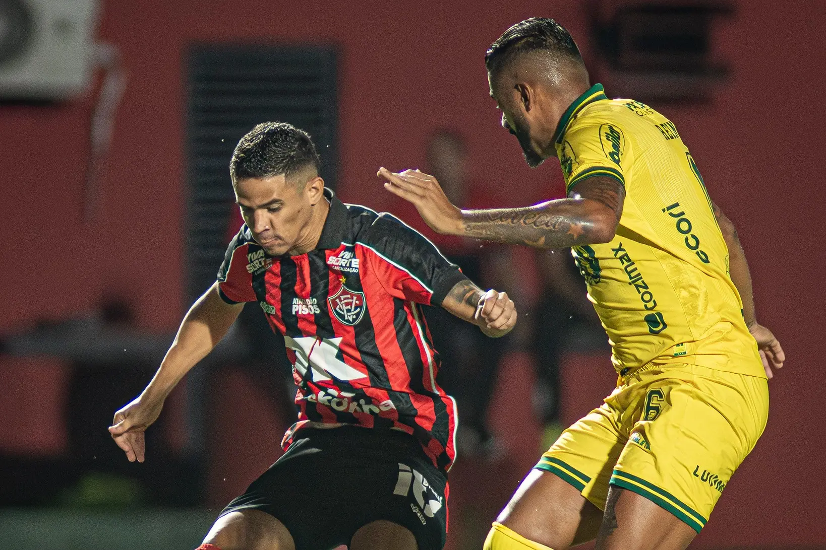 Vitória e Mirassol empatam em 2 a 2 pelo Brasileirão