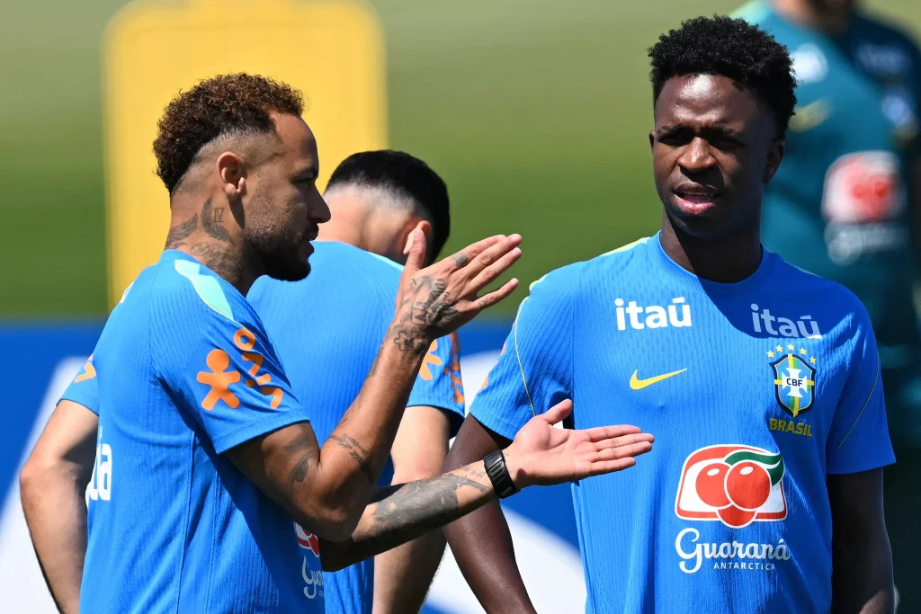 Neymar treina sem restrições e reforça Brasil contra a Escócia