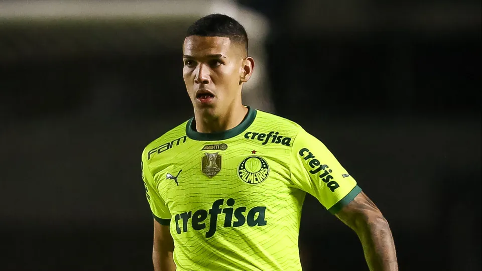 Palmeiras encaminha venda de Kaiky Naves para o Necaxa