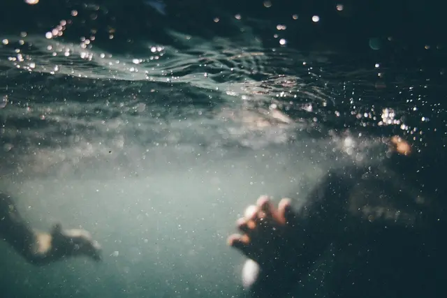 Adolescente desaparece após entrar no mar em João Pessoa