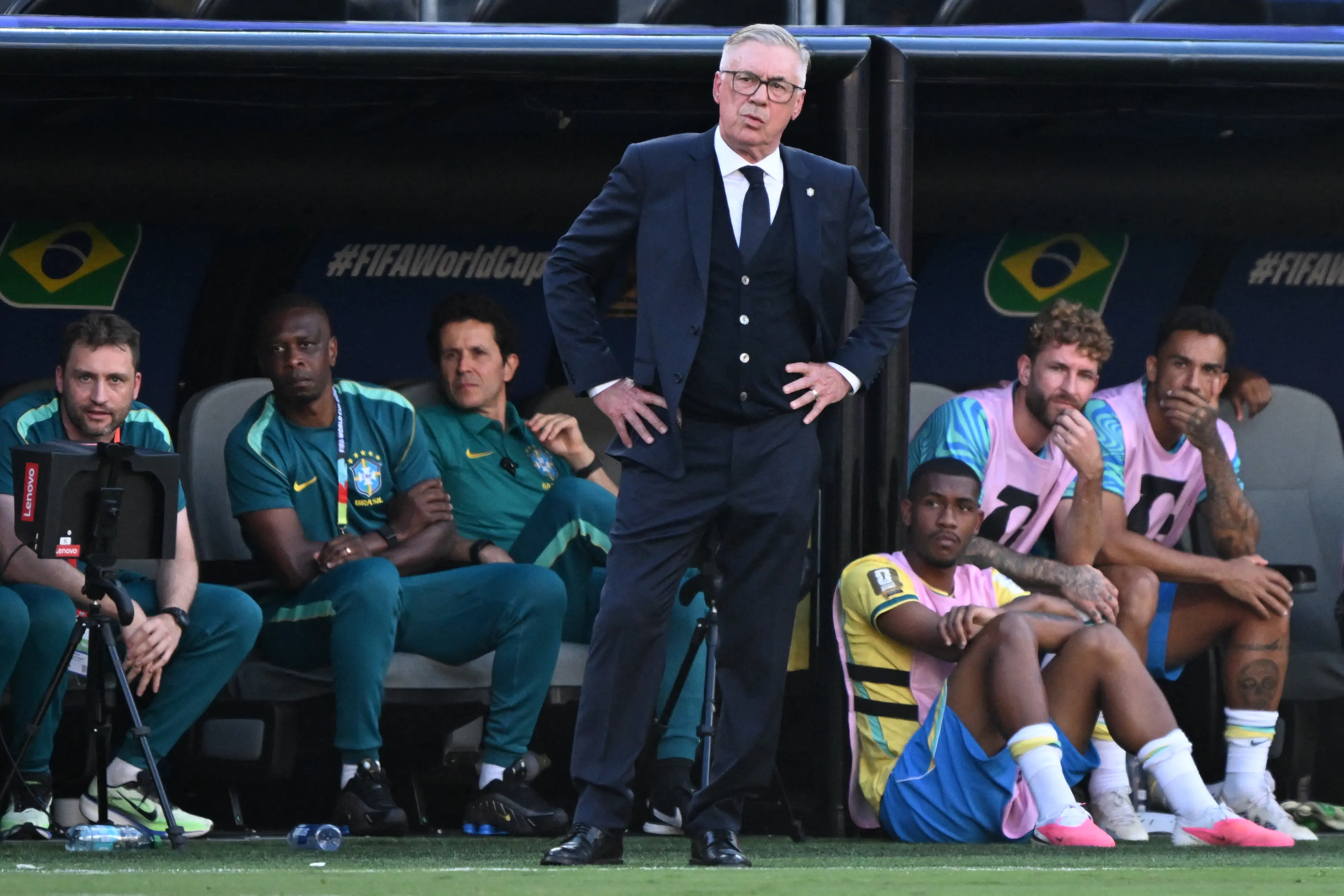 Ancelotti mantém confiança após estreia e projeta evolução do Brasil