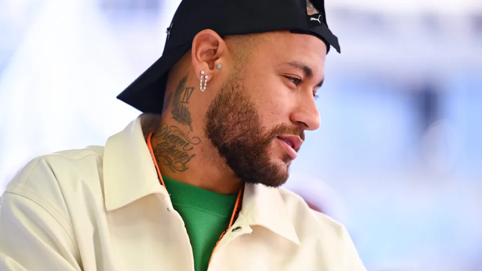 Neymar é criticado após rir de publicação que debocha de manifestante