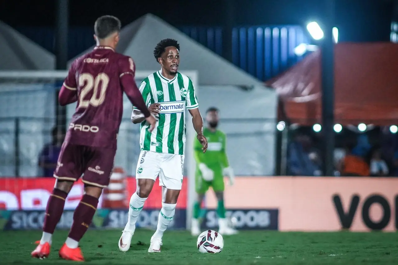 Juventude empata com Londrina e amplia liderança na Série B