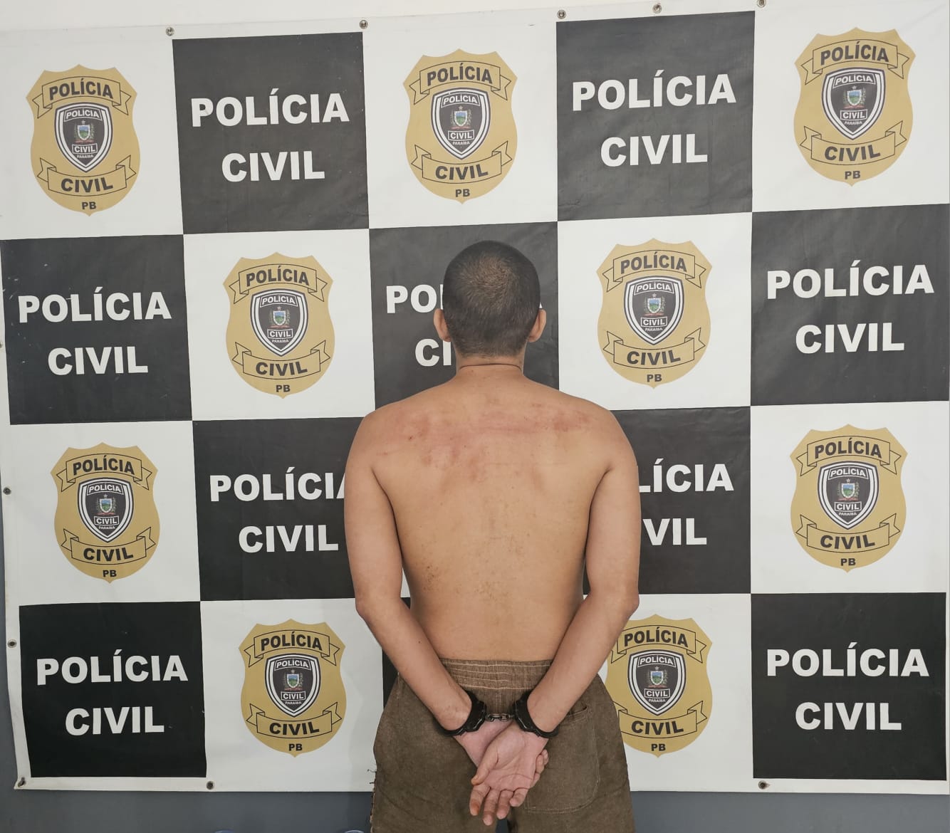 Polícia Civil prende suspeito de ameaçar e atacar avô em Solânea