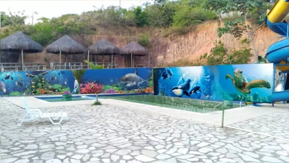 Menino de 7 anos morre após afogamento em parque aquático de Olinda