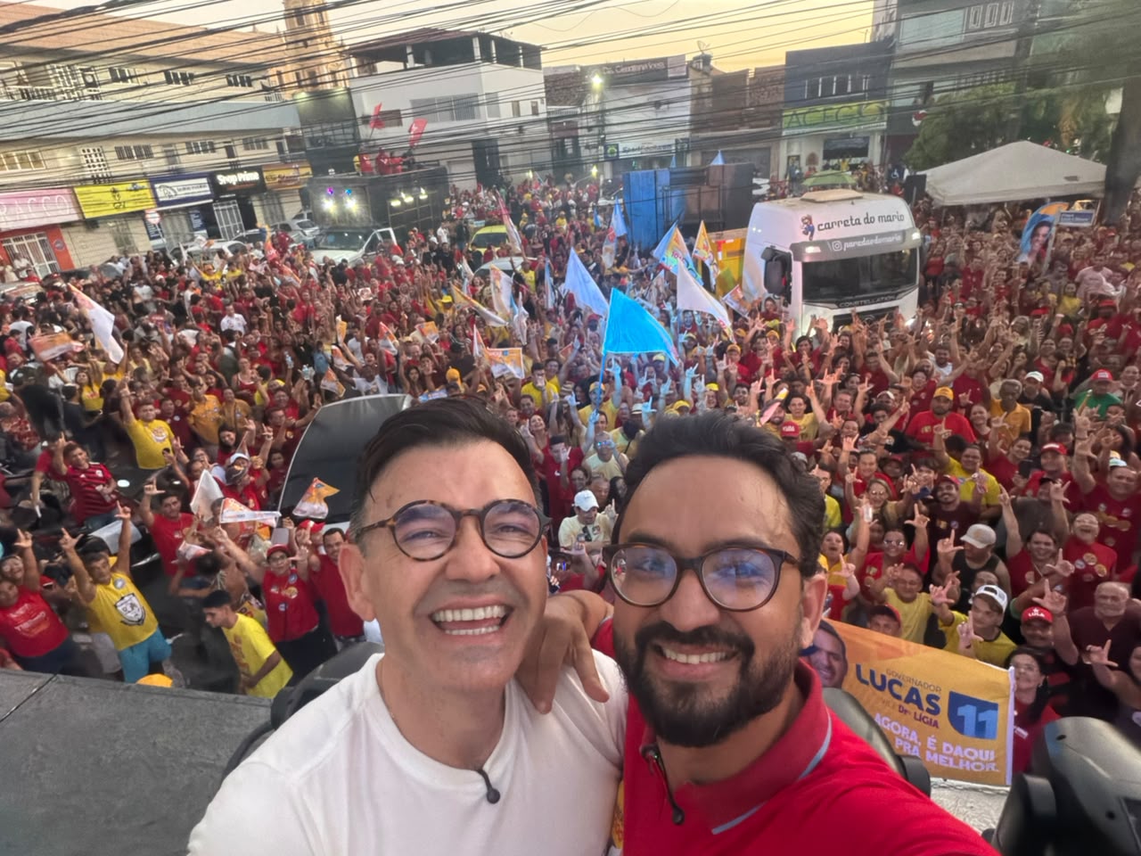 Raniery e Tibério reúnem multidão no Arrastão do Vermelhão em Guarabira