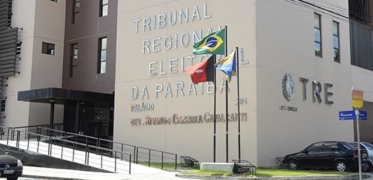 TRE-PB rejeita ação e mantém mandatos de Léa Toscano e Raimundo Macedo