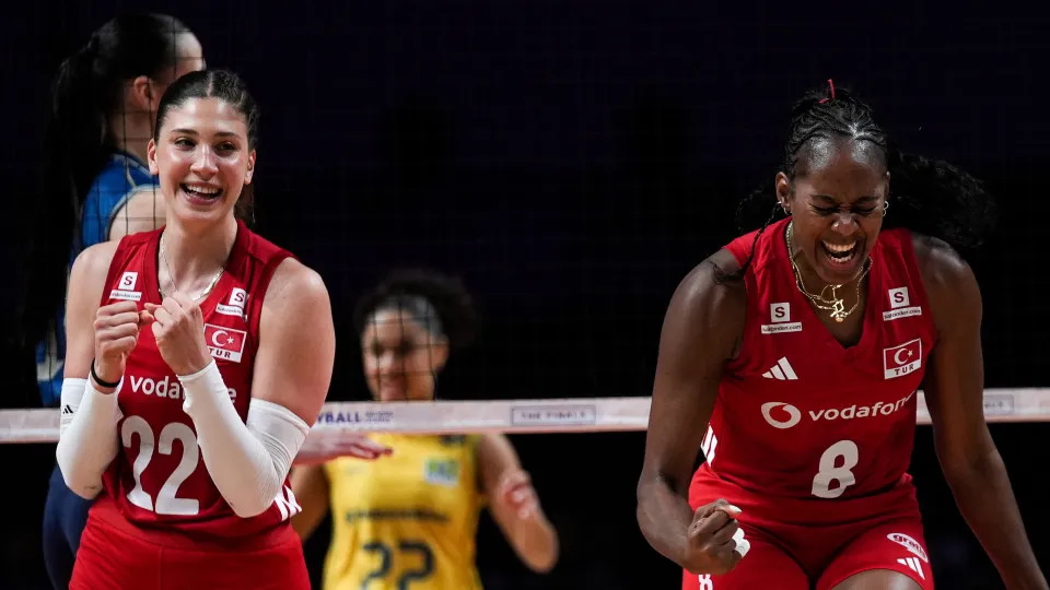  Brasil perde para a Turquia e fica com a prata na Liga das Nações