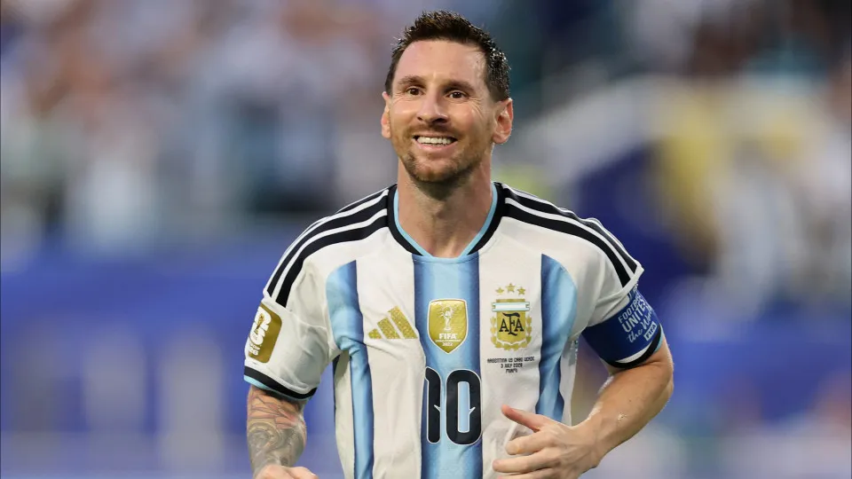 Messi anuncia saída da seleção da Argentina após 20 anos