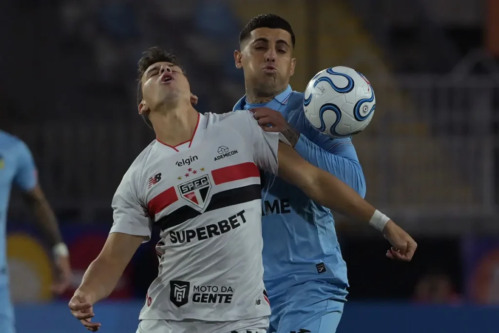 São Paulo empata com O'Higgins e adia vaga na Sul-Americana