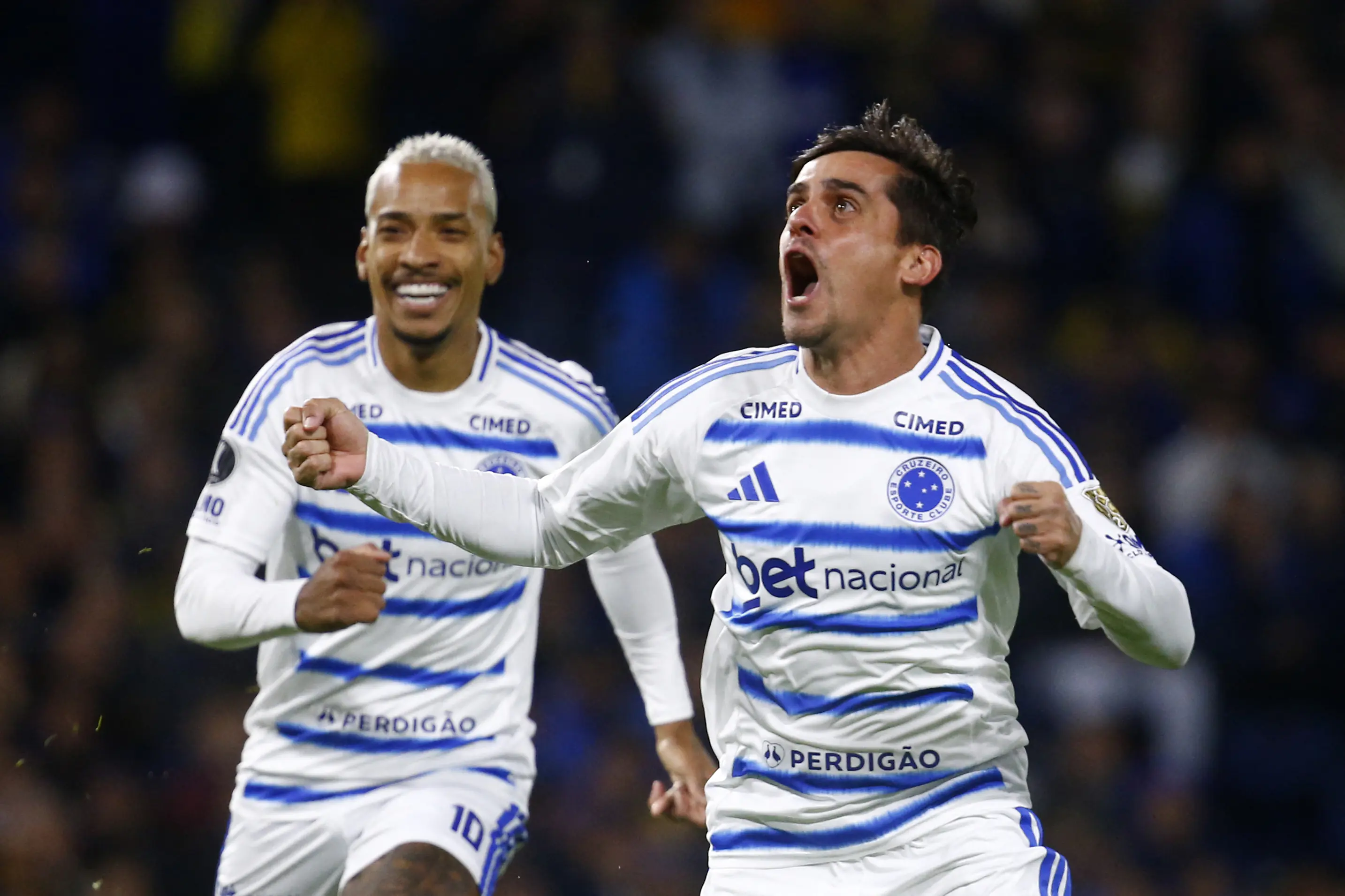 Cruzeiro empata com Boca e assume liderança do Grupo D
