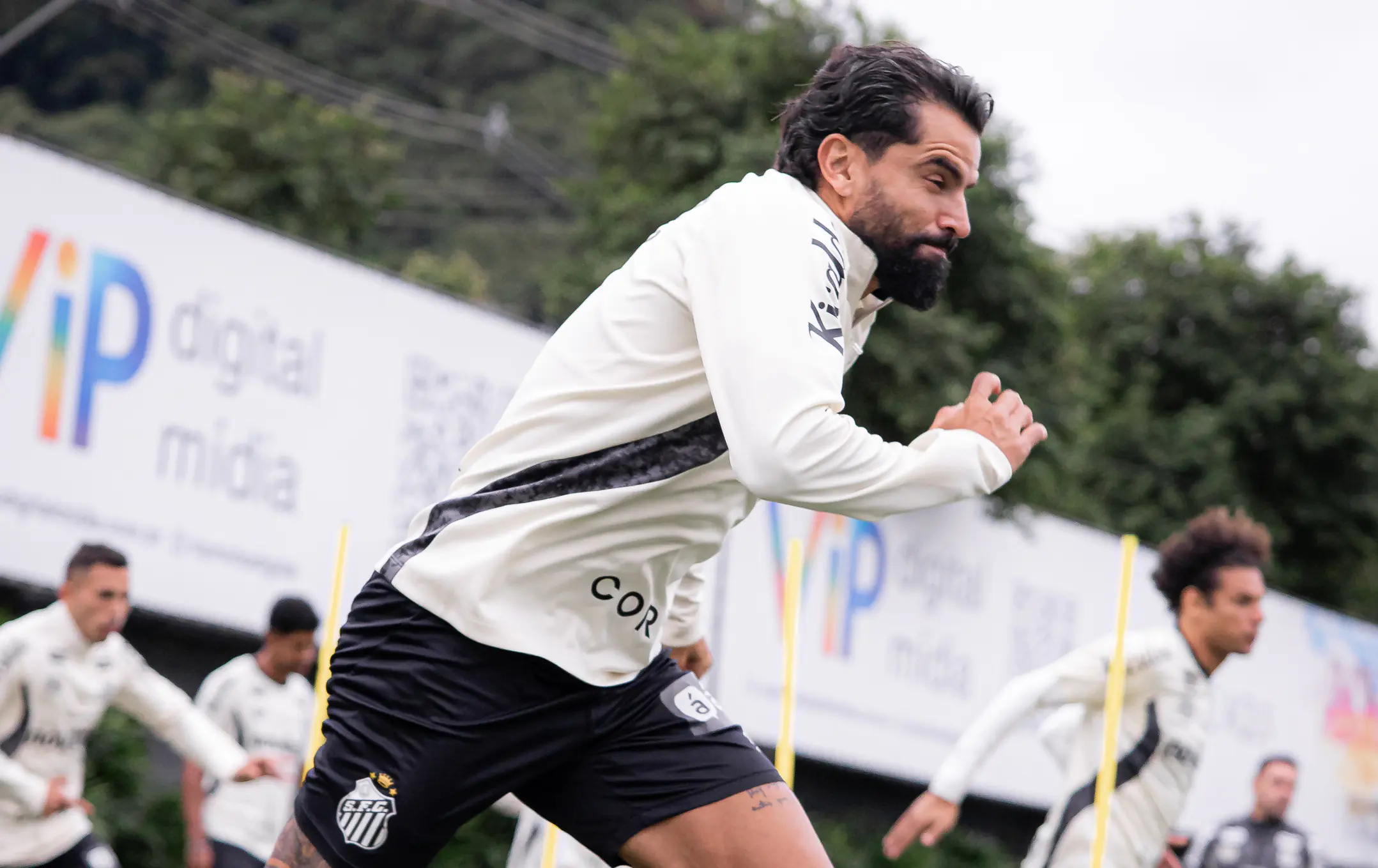 Santos inicia preparação para enfrentar o Grêmio pelo Brasileirão