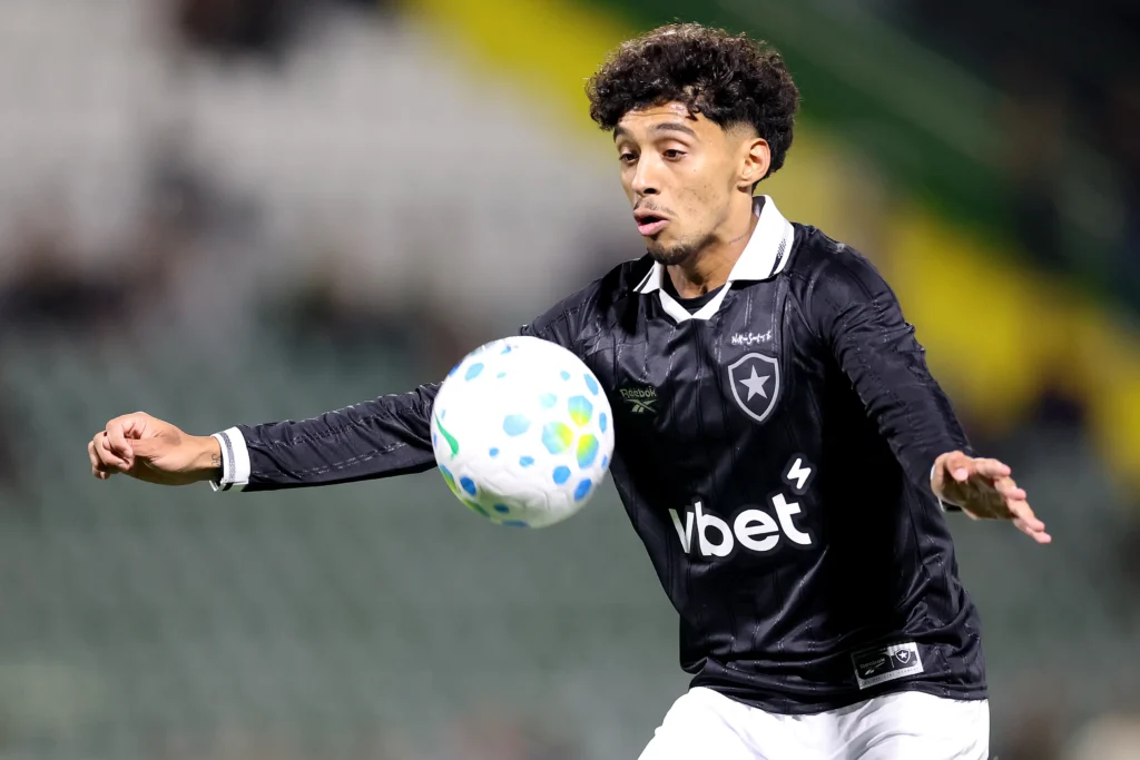 Botafogo perde para Chapecoense e é eliminado da Copa do Brasil