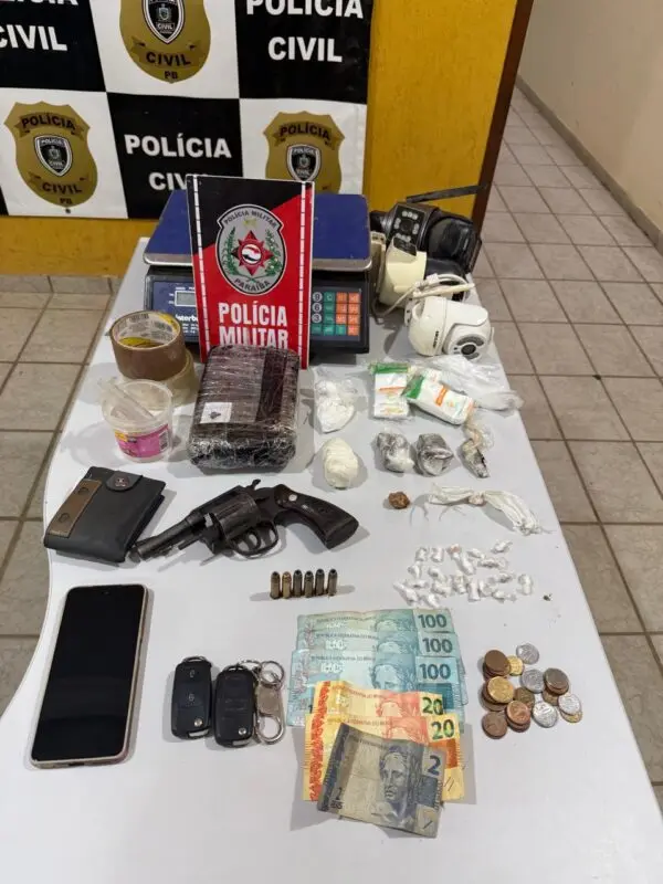 Homem é preso com drogas e arma após fuga na Várzea