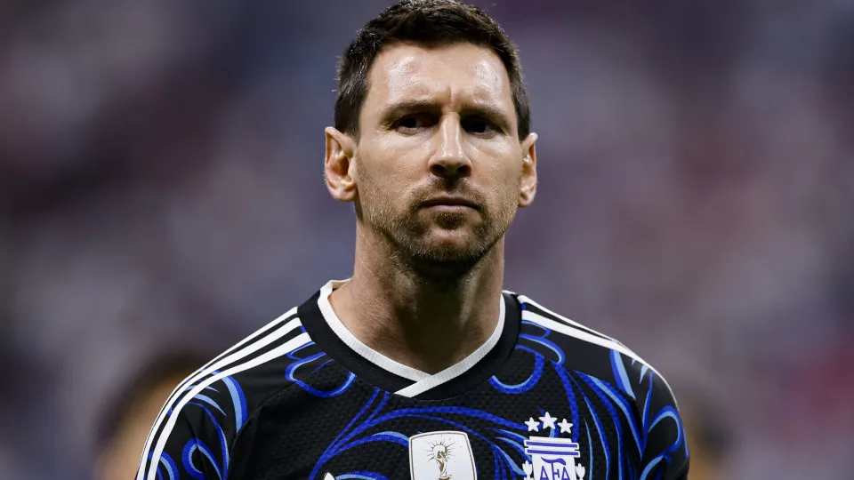 Messi lamenta vice da Argentina e diz que ferida demorará a fechar