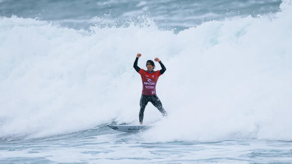 Miguel Pupo avança às quartas em Bells Beach com virada