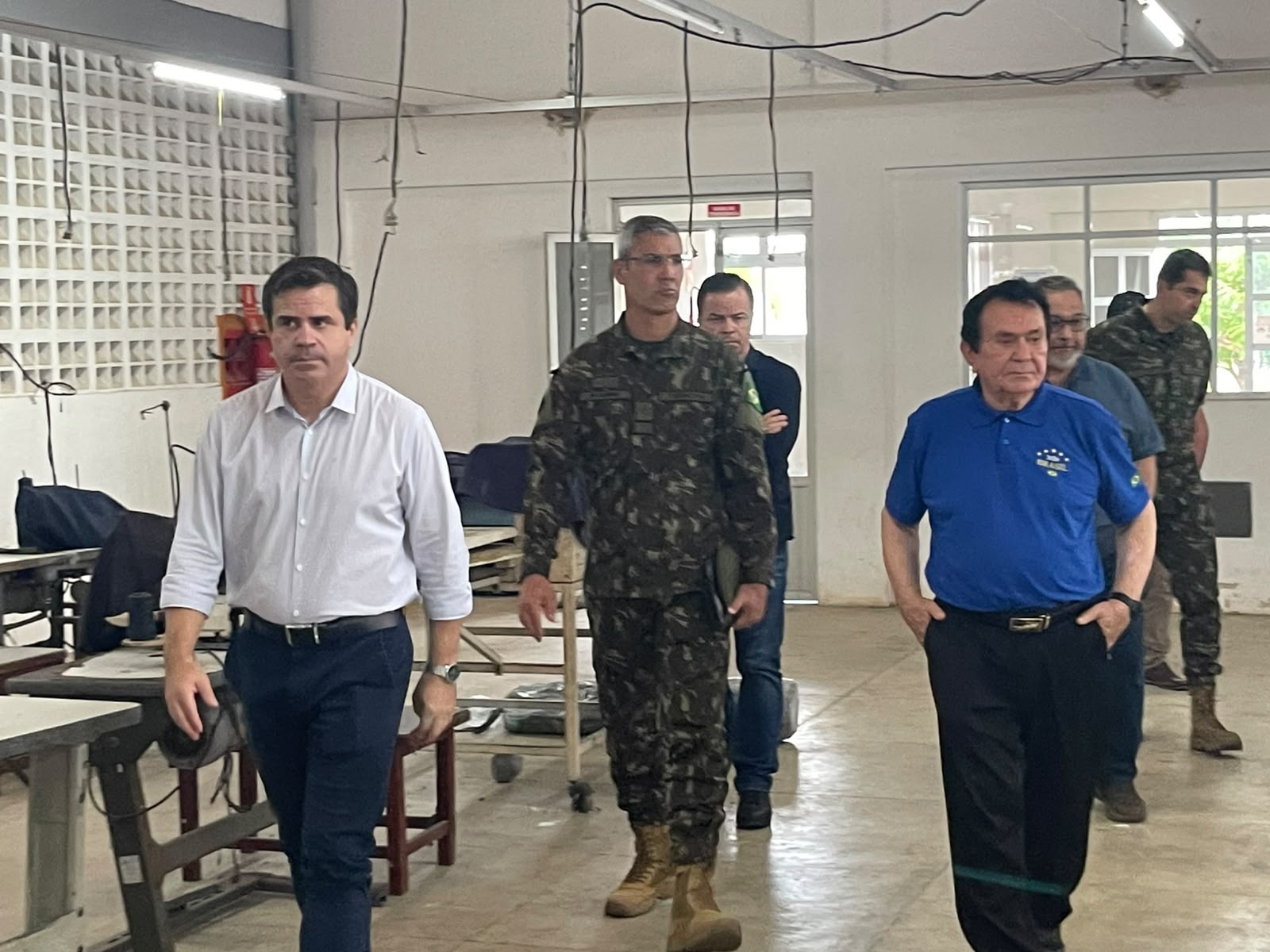 Rafael Ind. de Confecções recebe comitiva do Exército Brasileiro para visita técnica