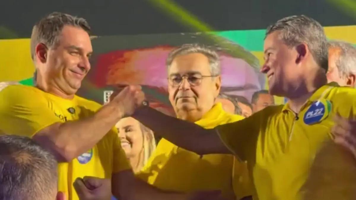 Efraim projeta bancada do PL com 3 federais na Paraíba