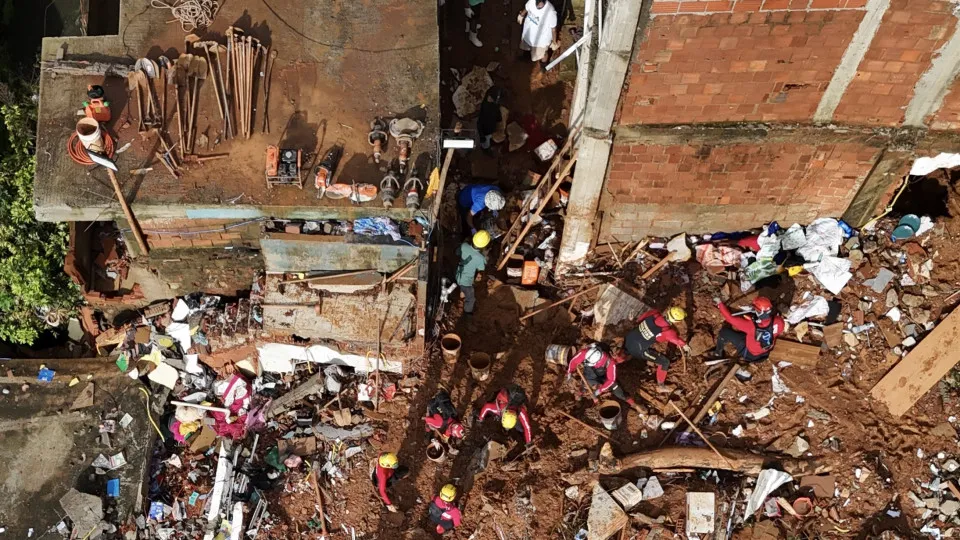 Chuvas na Zona da Mata já deixam 72 mortos em MG