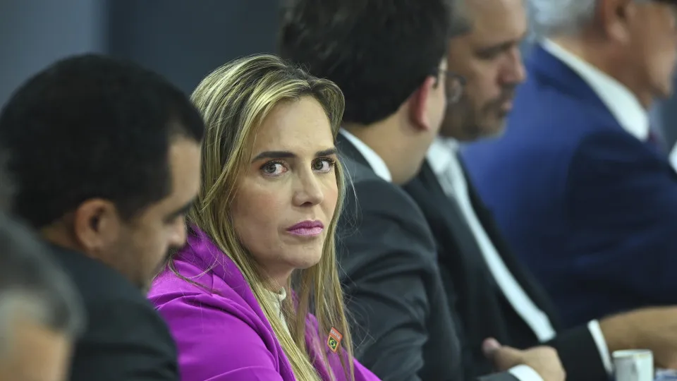 Celina Leão é reeleita governadora do DF em segundo turno
