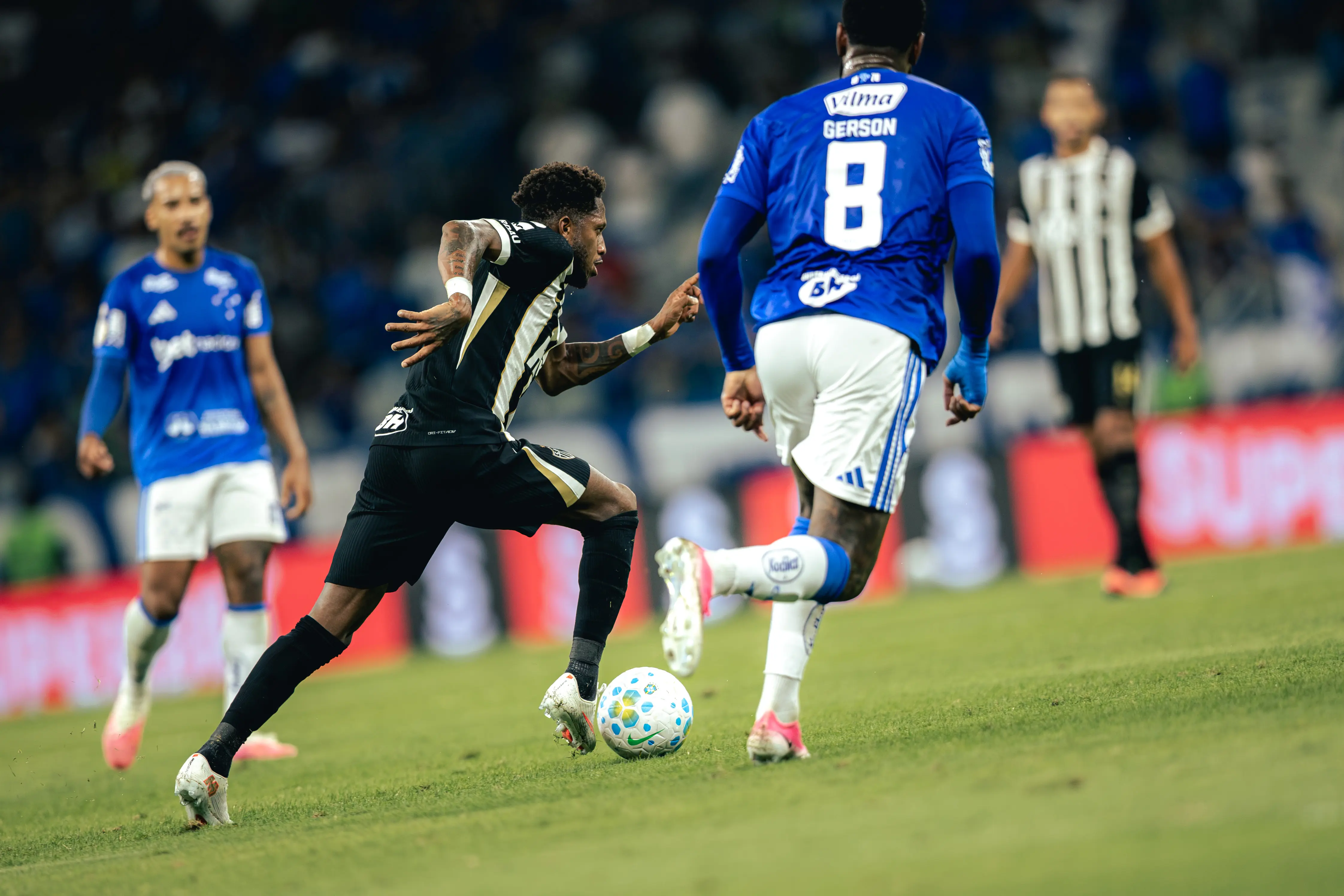 Cruzeiro e Atlético-MG empatam no jogo de ida da Copa do Brasil