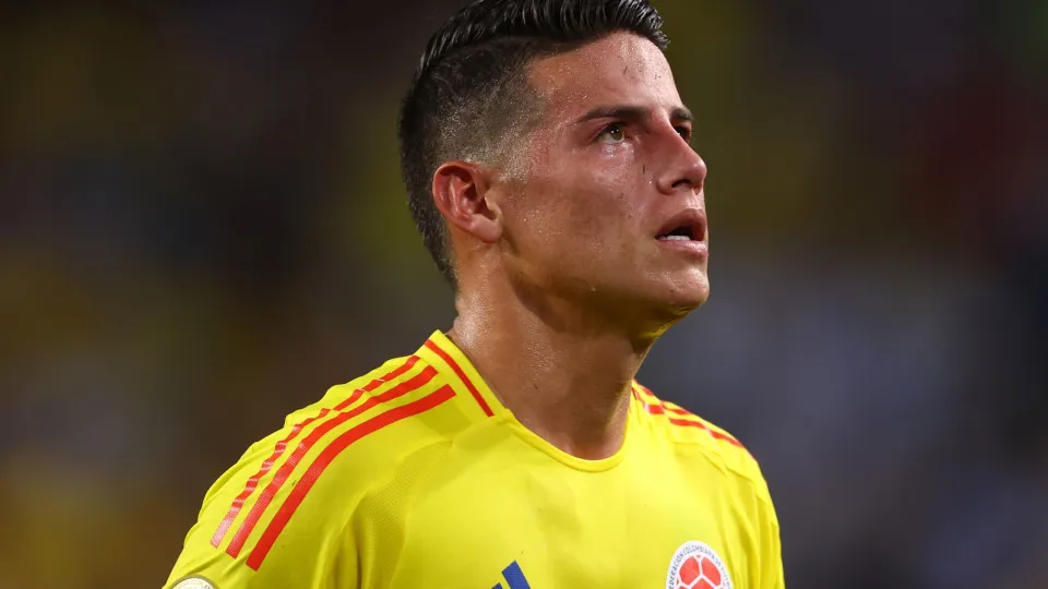 James Rodríguez esclarece polêmica com filha de presidente da Colômbia
