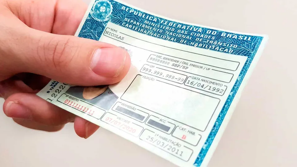 Nova lei da CNH muda renovação e regras para primeira habilitação