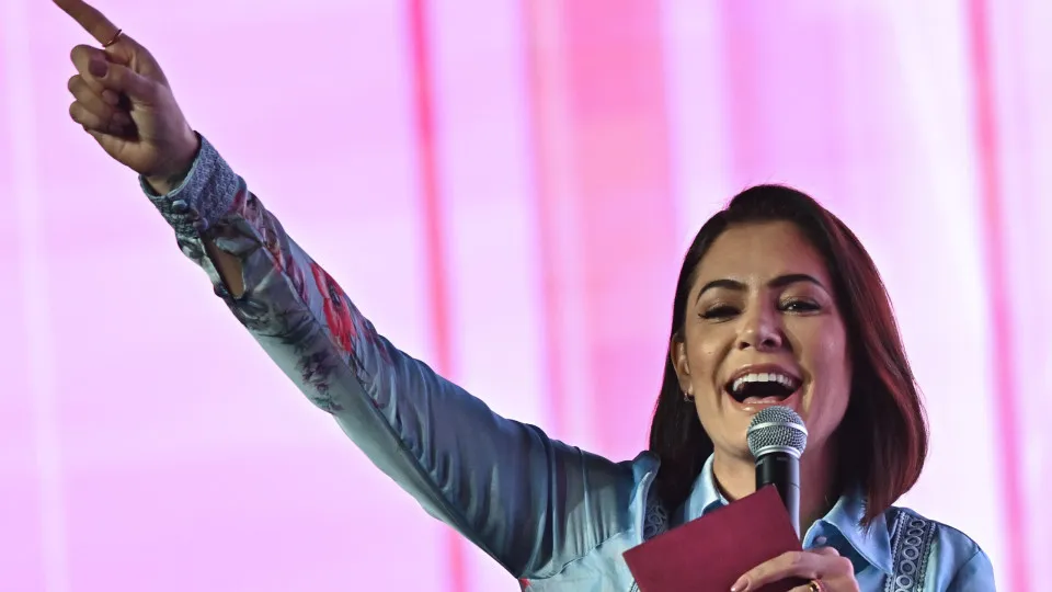 PL oficializa Michelle Bolsonaro como candidata ao Senado pelo DF