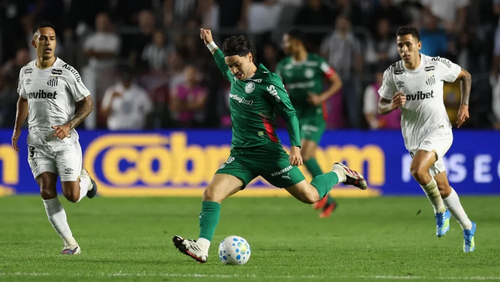 Palmeiras empata com Santos e avança à semifinal da Copa do Brasil